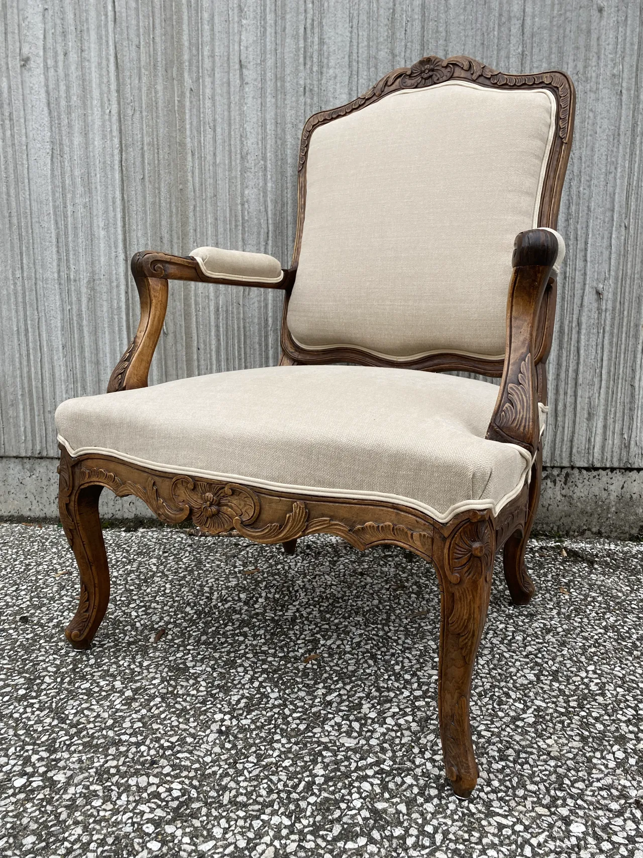 Fauteuils - Fauteuil style Louis XV - fabrication à Grenoble et Chambéry