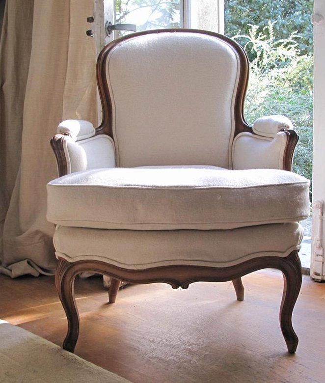 30. Fauteuils - Bergère habillée de lainage