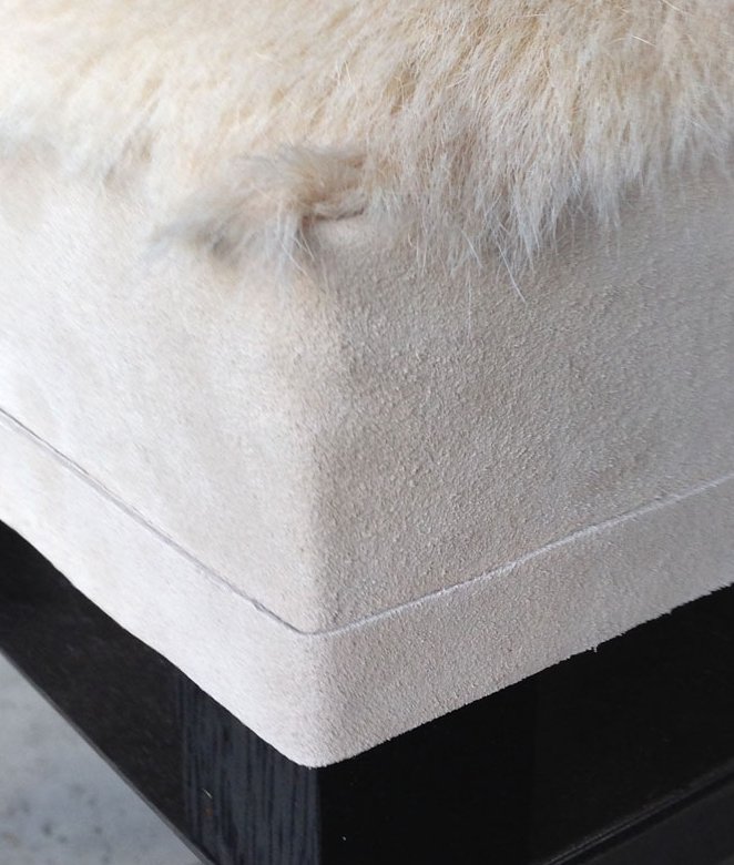 20. Mobilier - 45. Repose-pieds