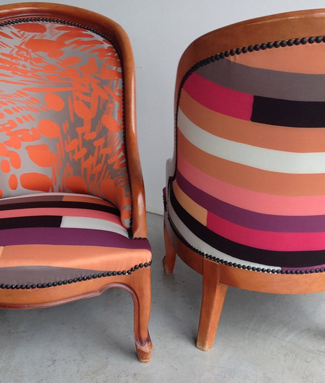 30. Fauteuils - Paire de chauffeuses modernes
